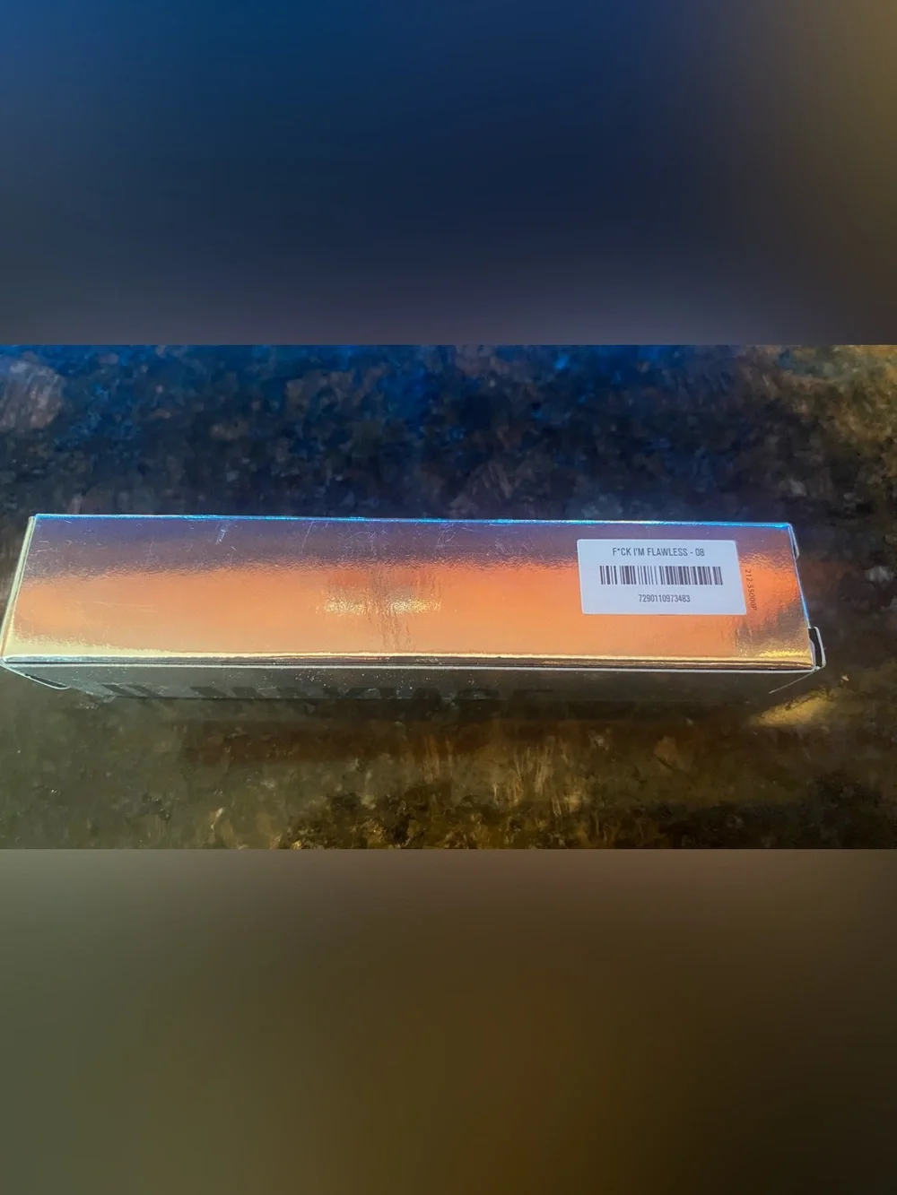 IL MAKIAGE Liquid Highlighter - Shimmery Gold Packaging